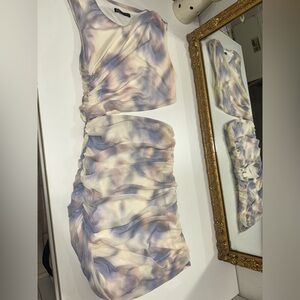 Elegant Ruched Dress in Cream and Purple